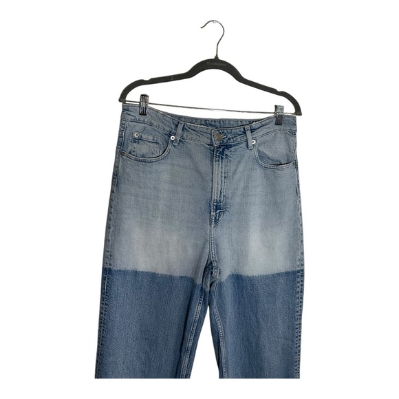 H&M Jeans Womens Size 8 Loose Straight Ankle Light Wash Denim High Rise - Picture 2 of 14